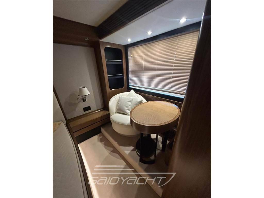 Azimut Magellano 66