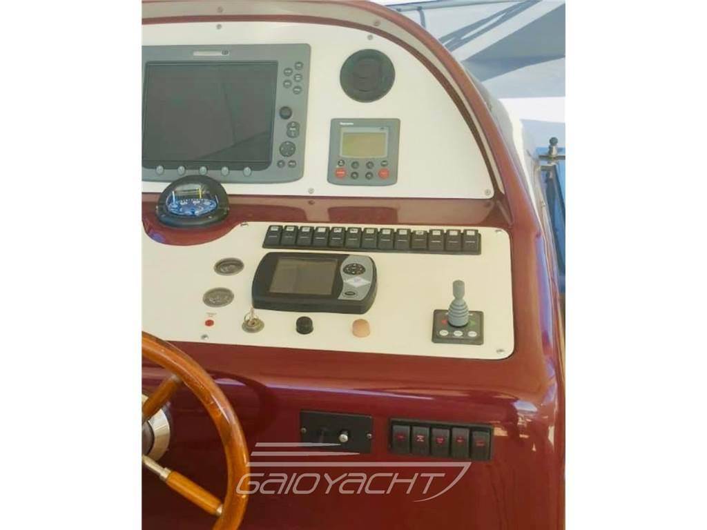 Uniesse marine 48 open