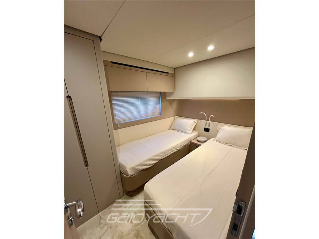 Azimut 68 flybridge my 2022