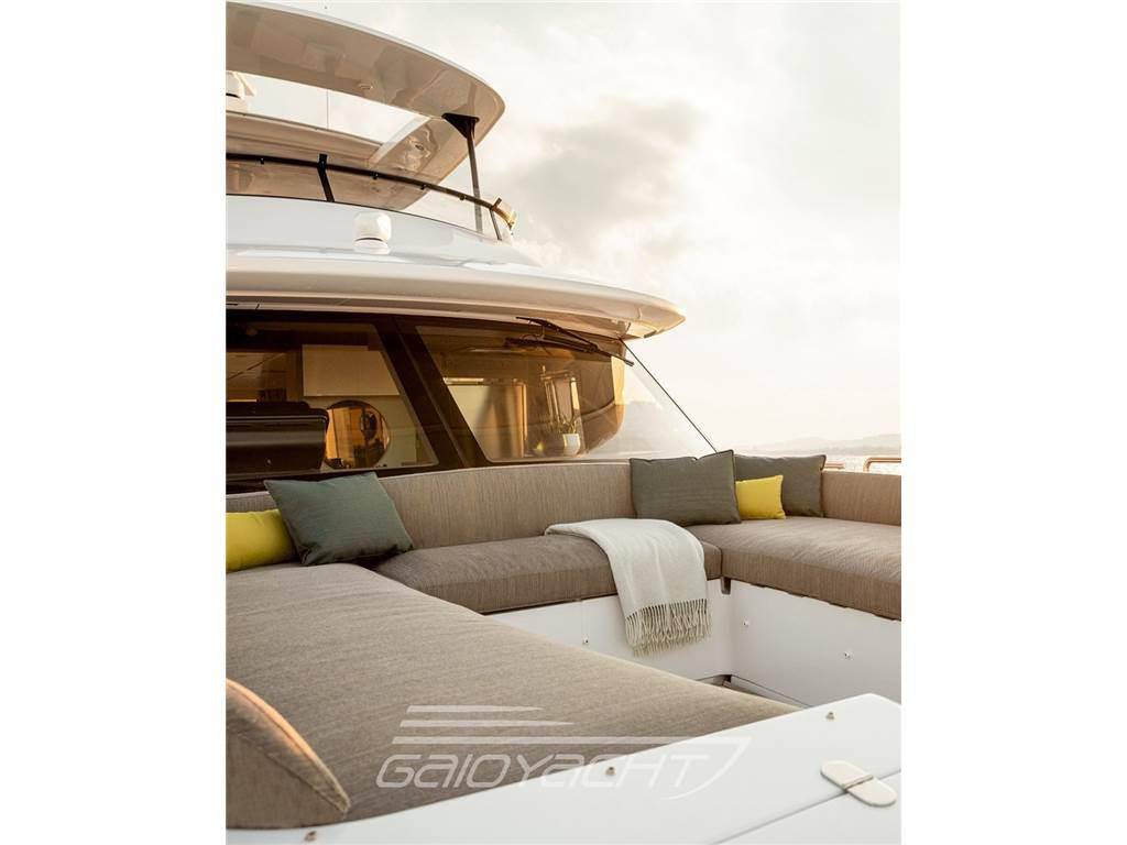 Azimut Magellano 66evo