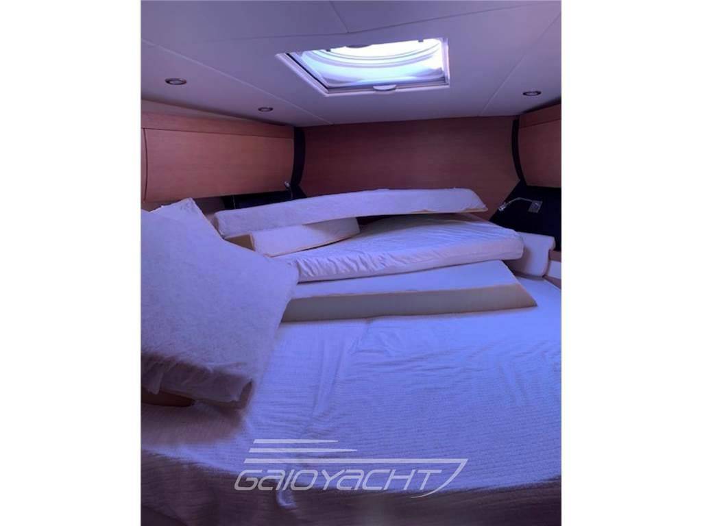 Azimut Atlantis 40
