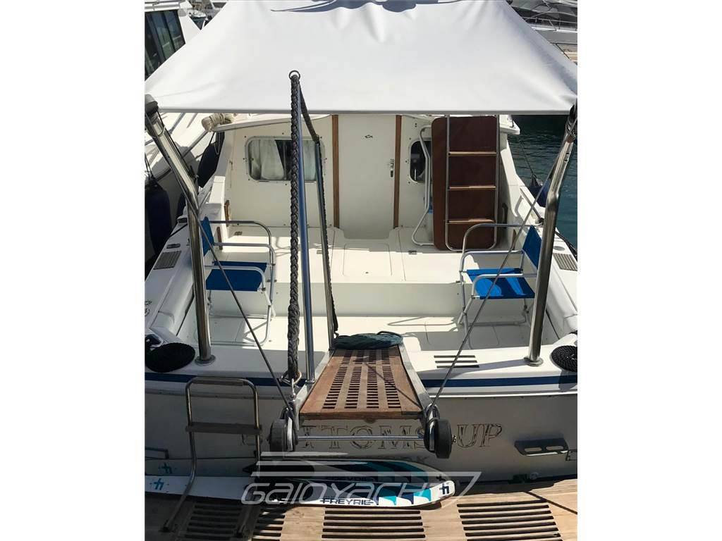 Bertram yacht 28' sf