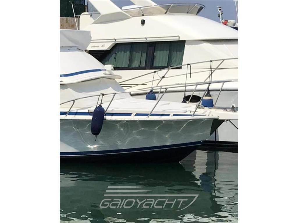 Bertram yacht 28' sf