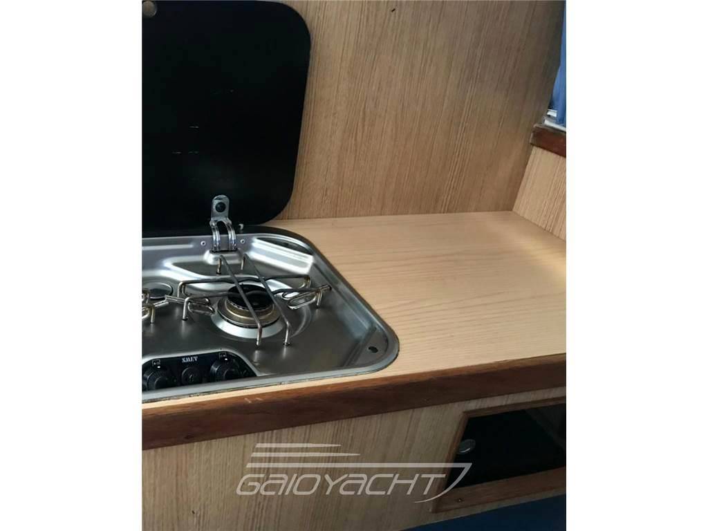 Bertram yacht 28' sf