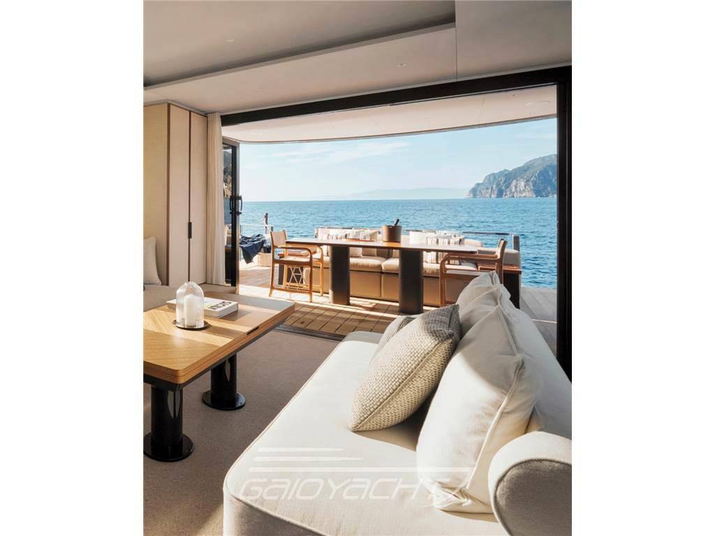 Azimut Seadeck 7