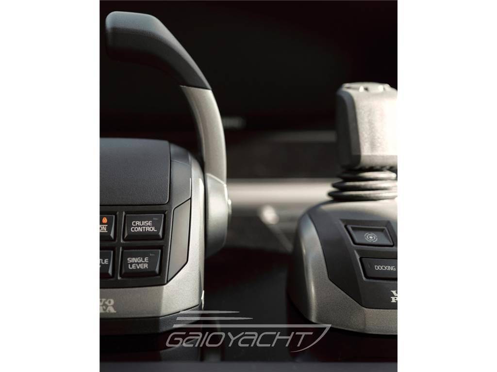 Azimut Seadeck 7