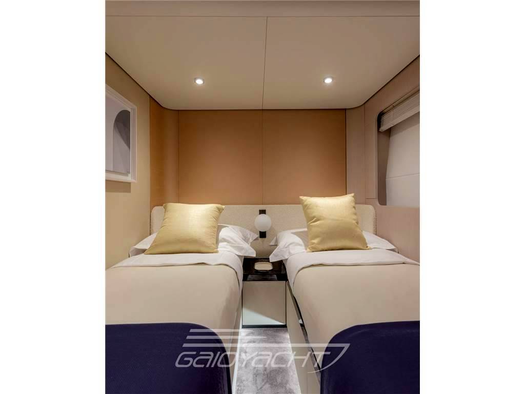 Azimut 78 flybridge
