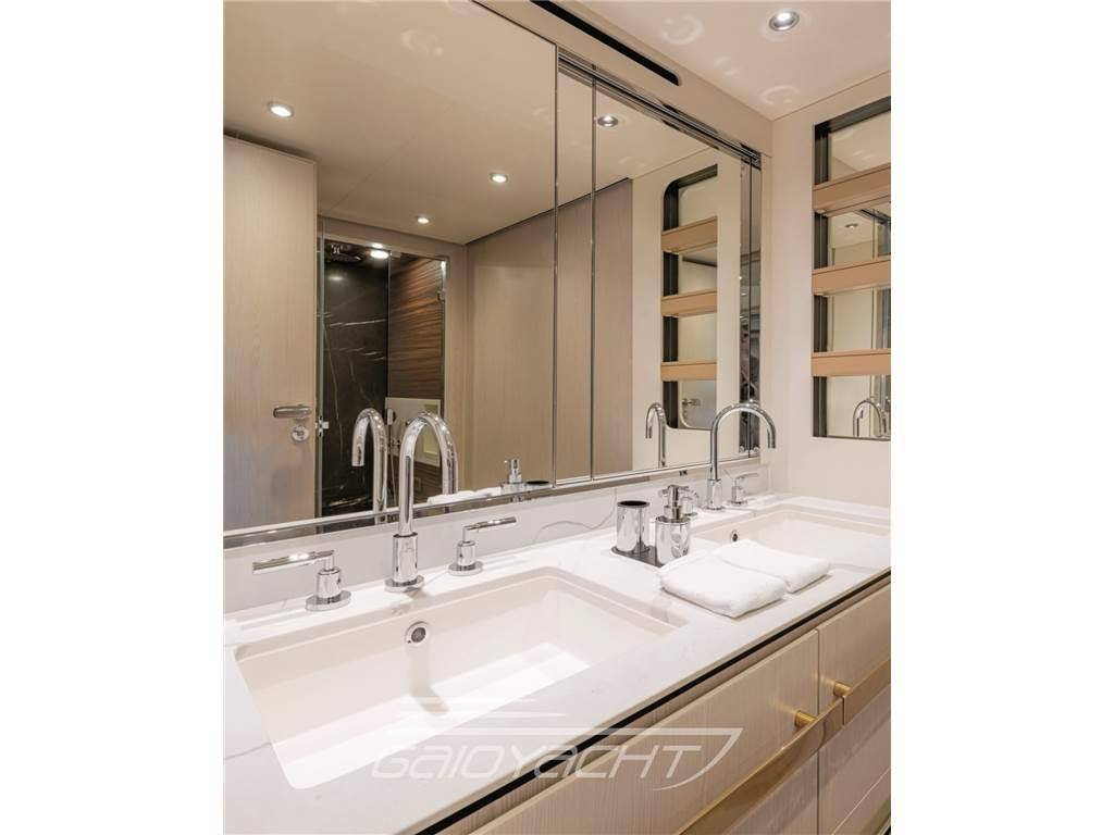 Azimut 78 flybridge