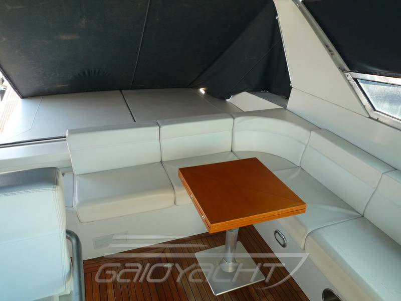 Ferretti Altura 47 open
