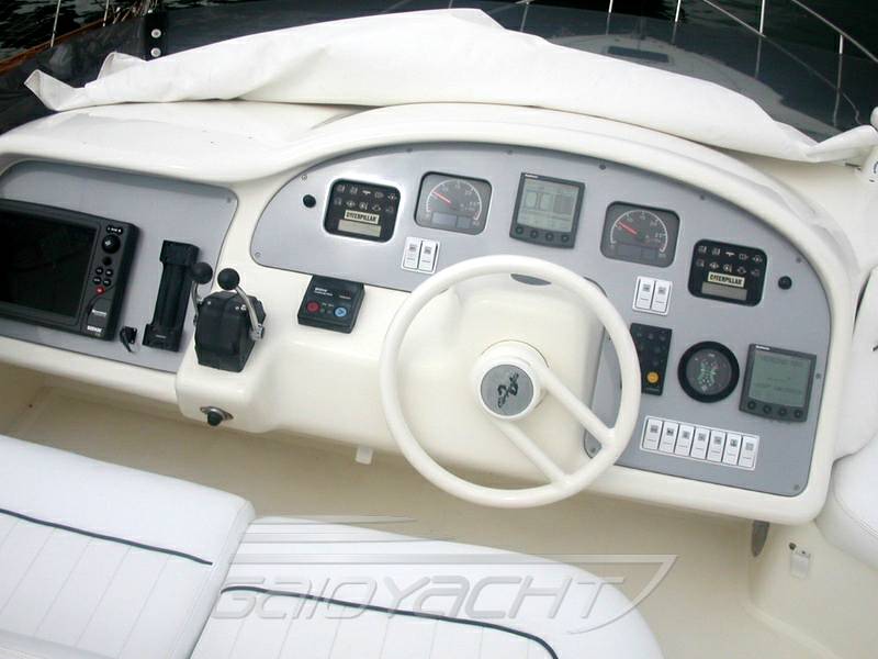 Azimut 50 fly