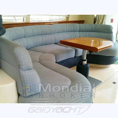 Azimut Az 42