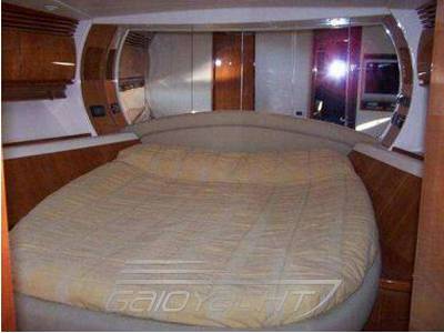 Pershing 54