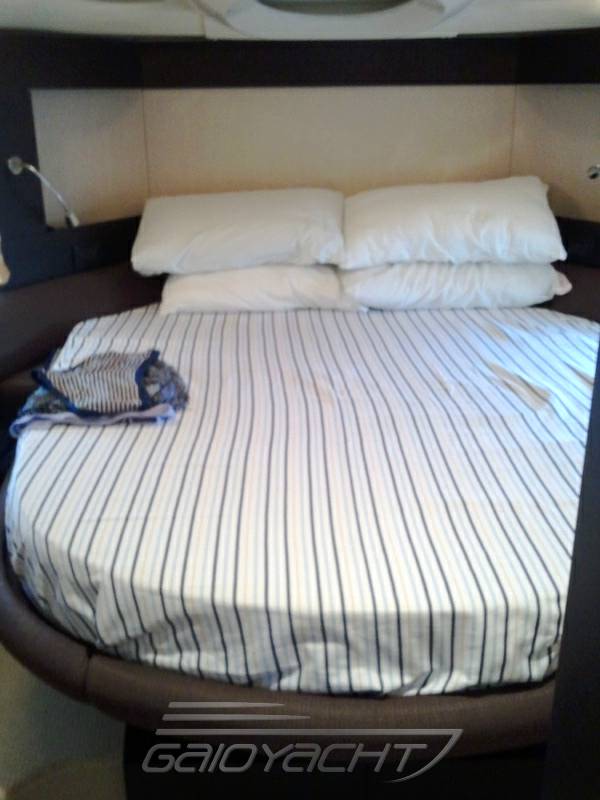 Azimut 43 s