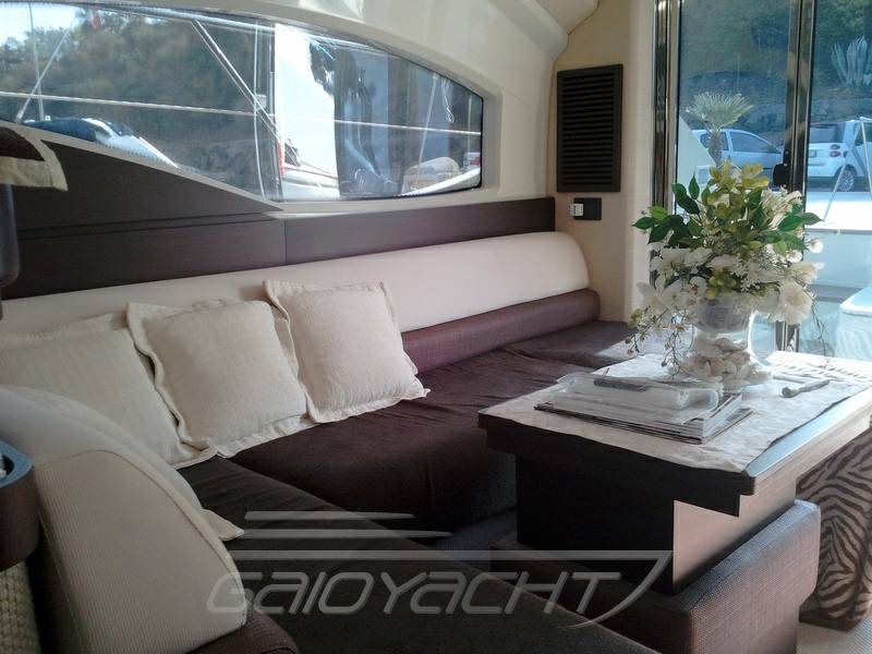 Azimut 43 s