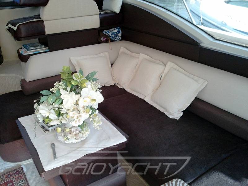 Azimut 43 s