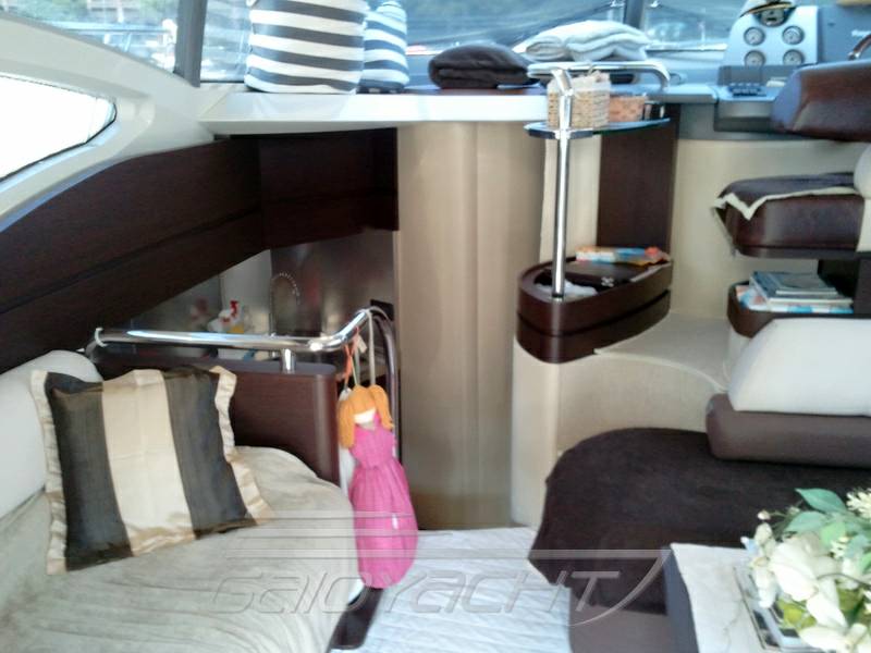 Azimut 43 s