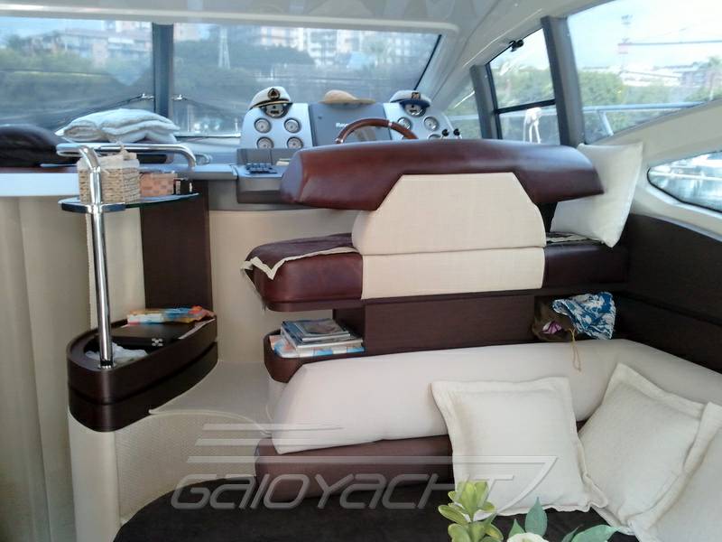 Azimut 43 s
