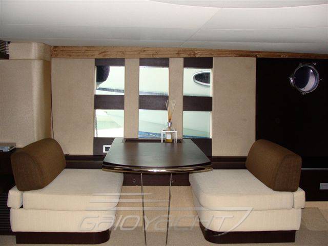 Azimut 68 s