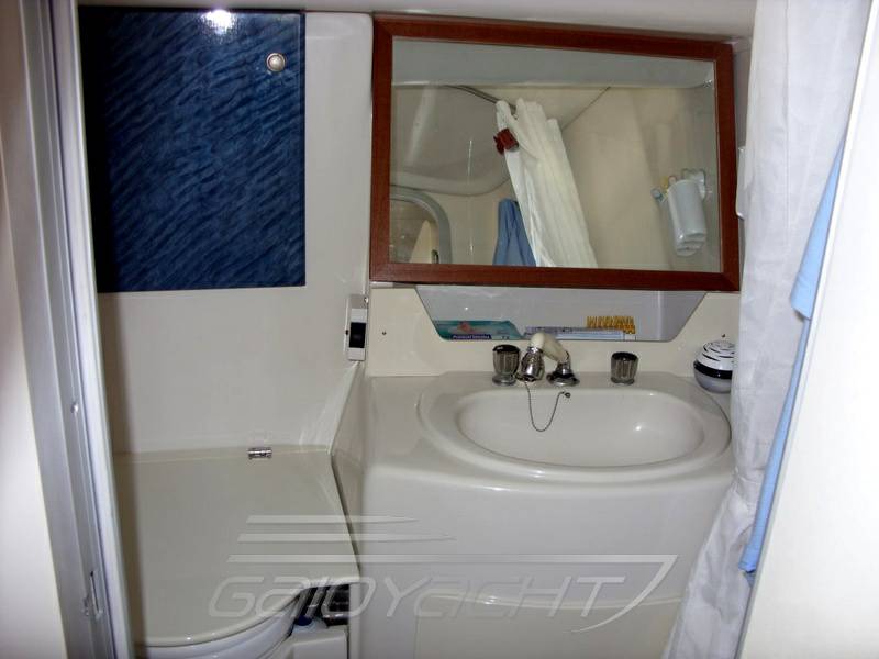 Gobbi 31 cabin