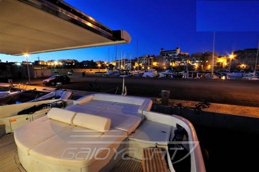 Azimut 68 s