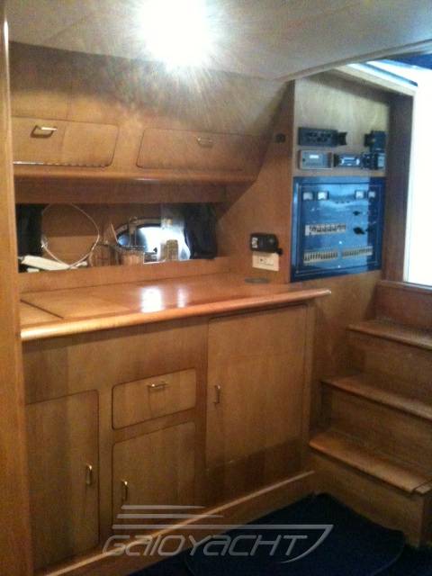 Azimut 38