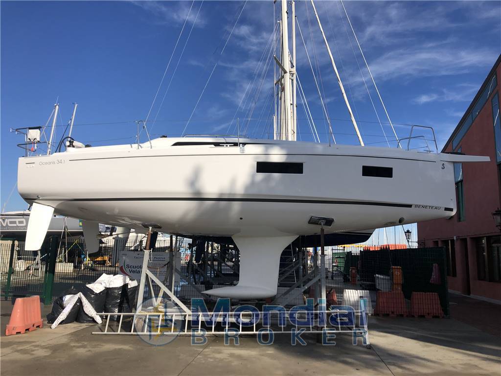 Beneteau Oceanis 34.1