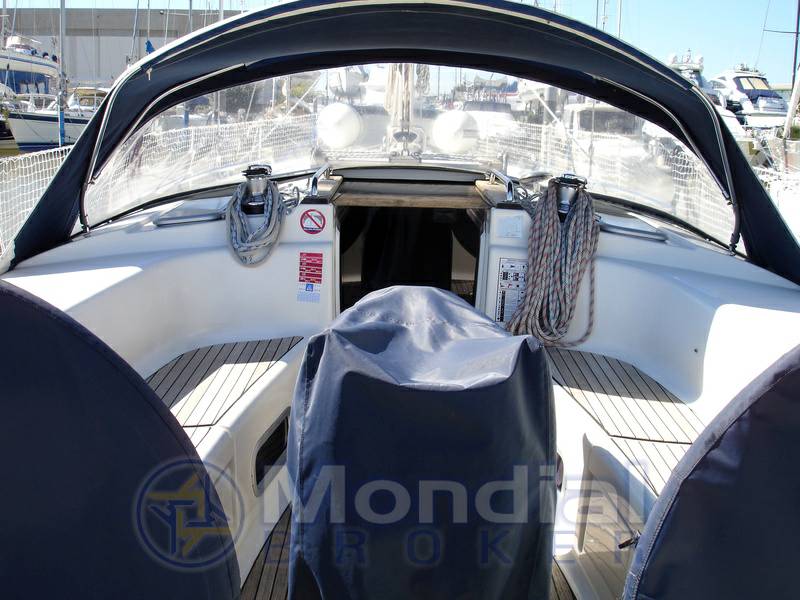 Bavaria 44