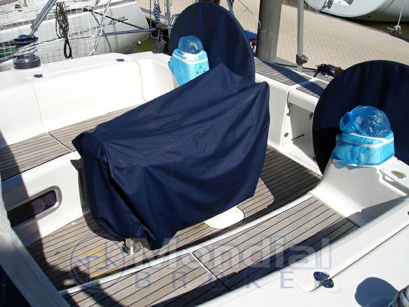 Bavaria 44