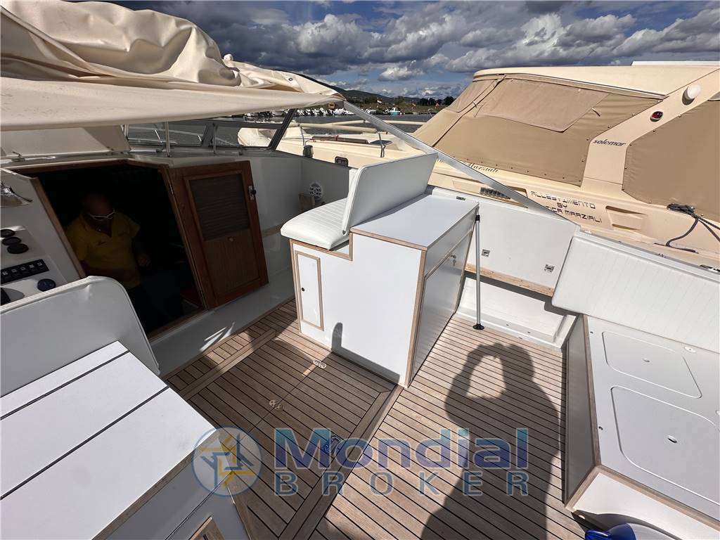 Magnum marine 38 sport
