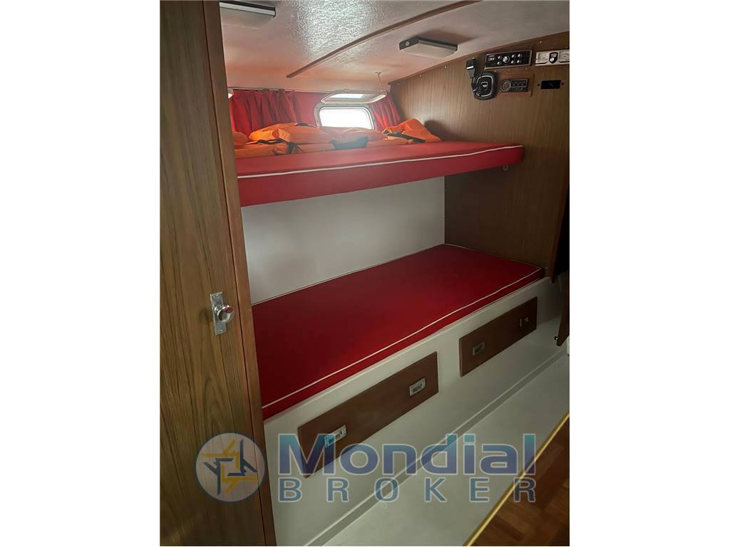 Magnum marine 38 sport