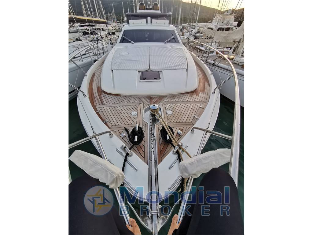 Ferretti 620 fly