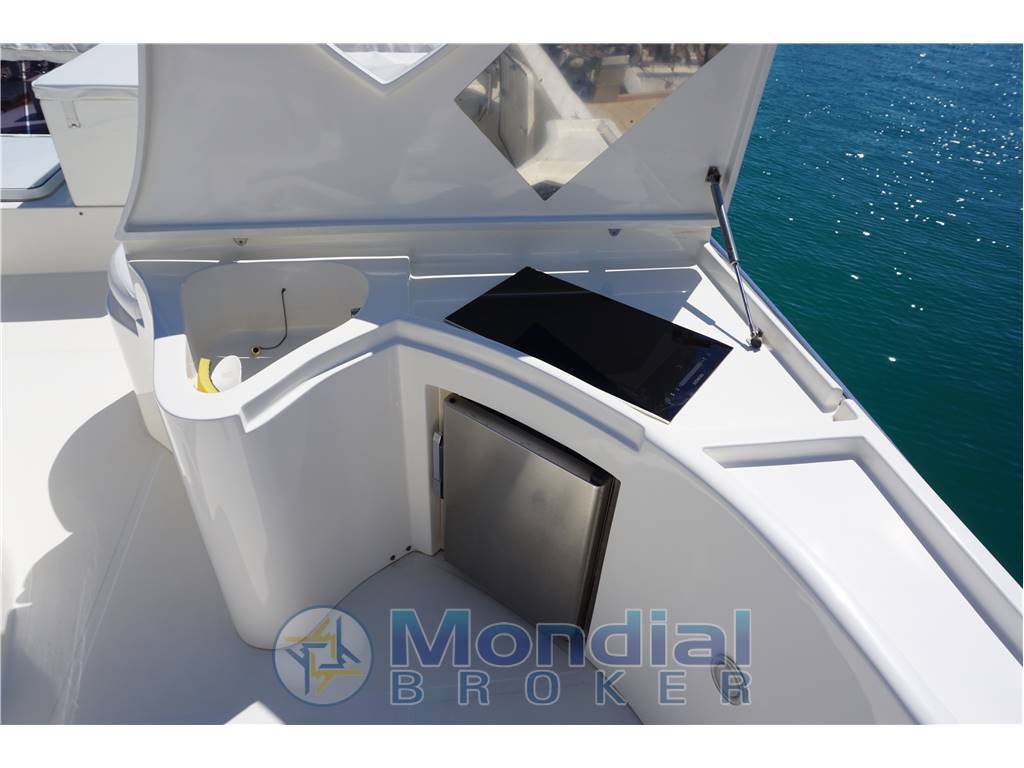 Ferretti 620 fly