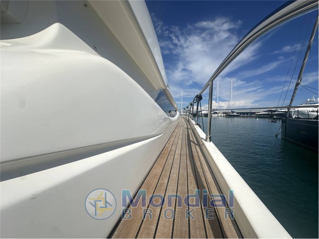 Ferretti 620 fly