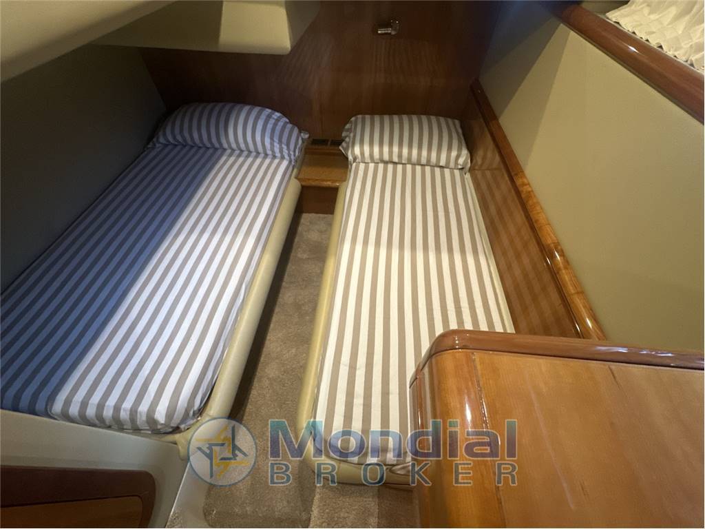 Ferretti 620 fly