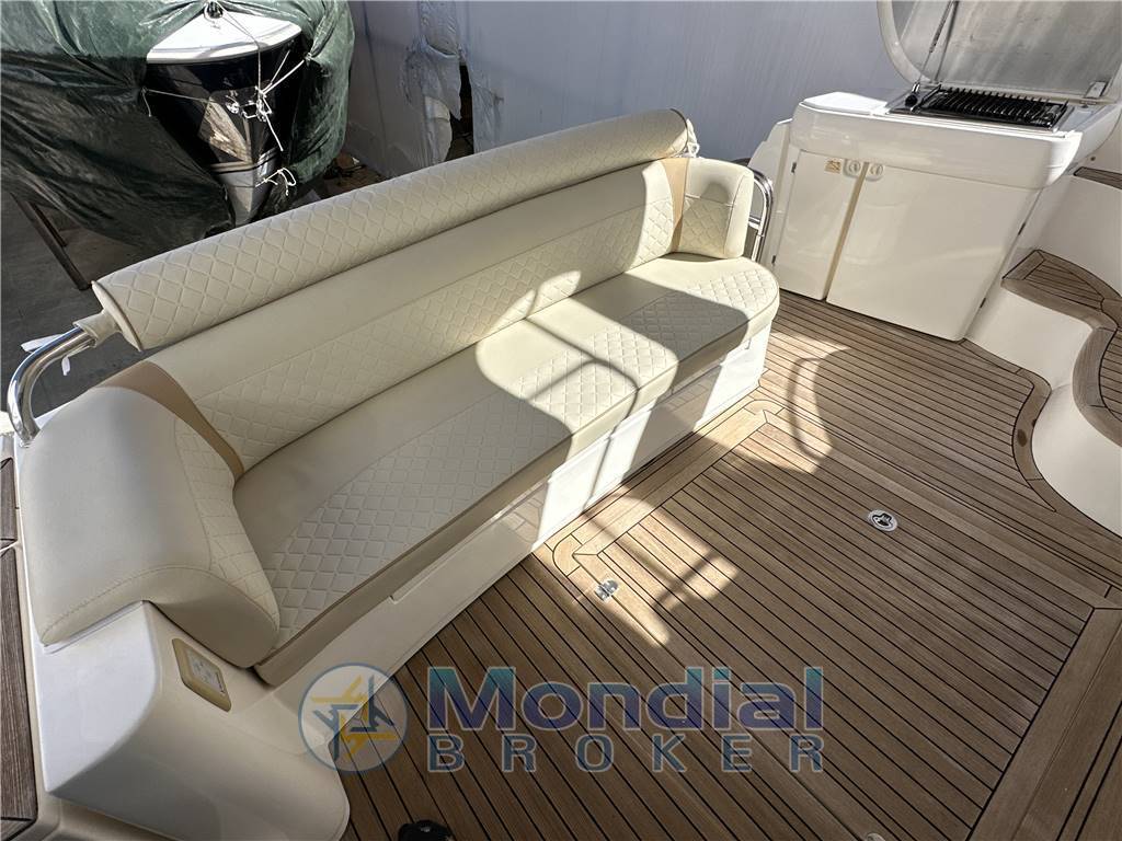 Sealine 42 ̸ 5