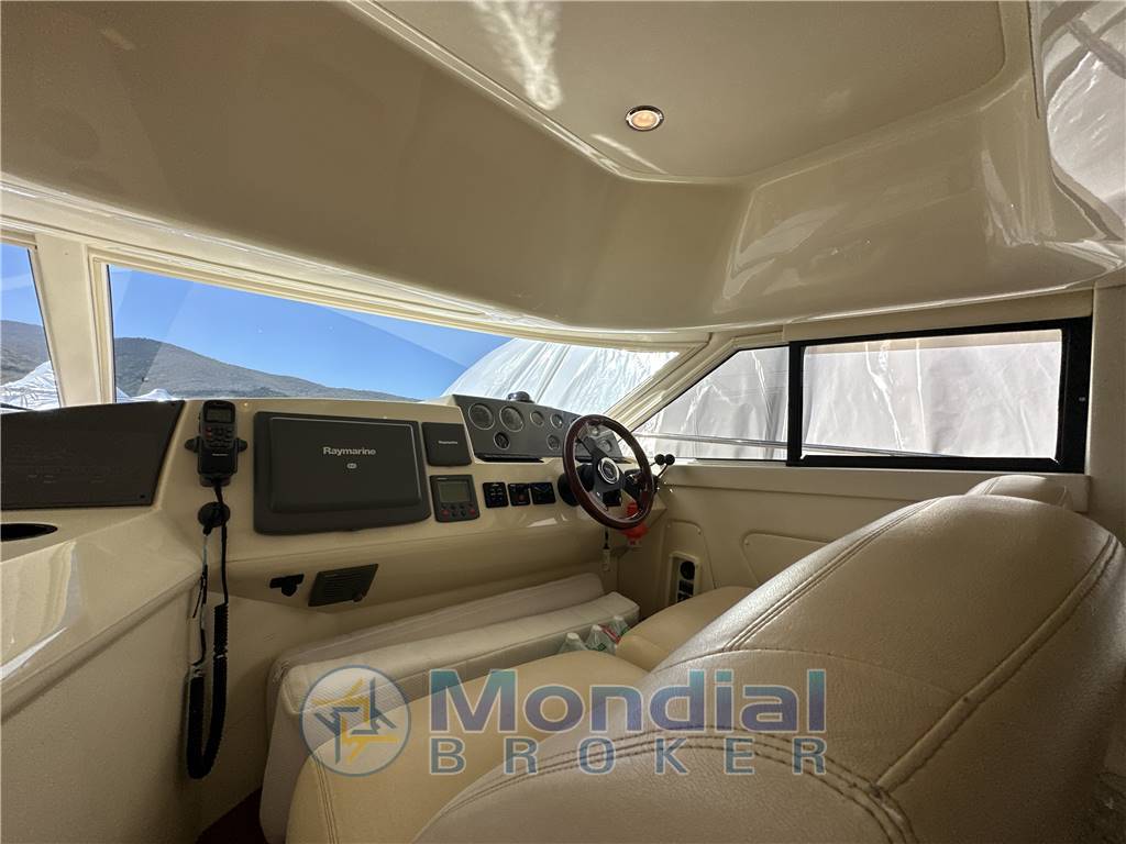 Sealine 42 ̸ 5