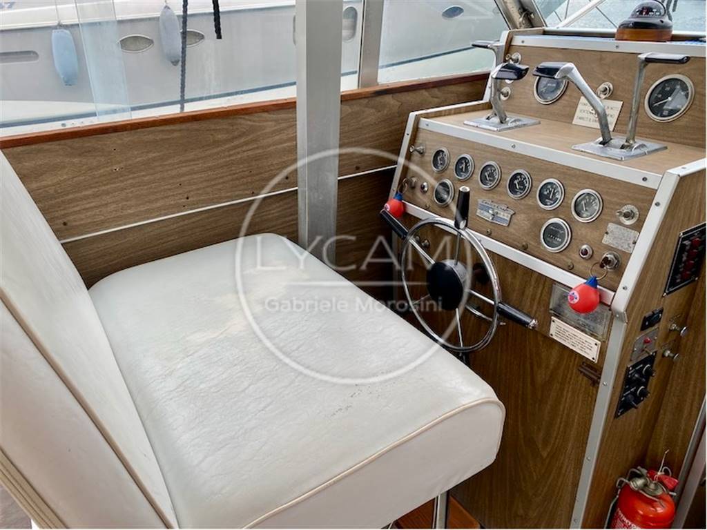 Chris craft Commander sport