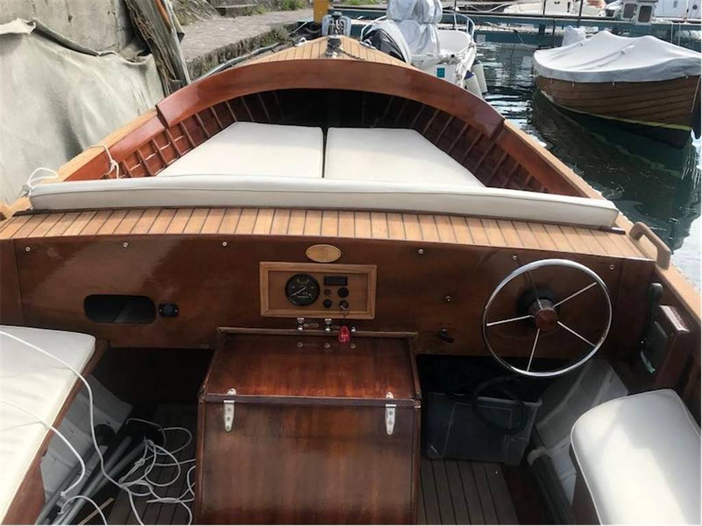 Mussini Utility 660