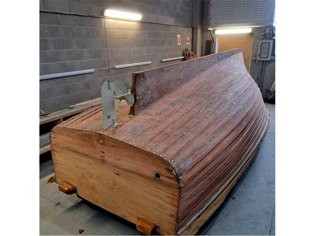 Mussini Utility 660