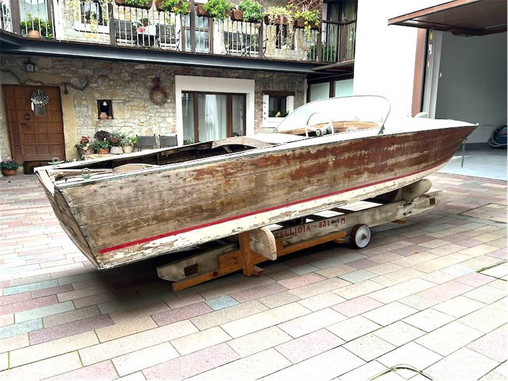 Riva Fuoribordo diporto serafino riva