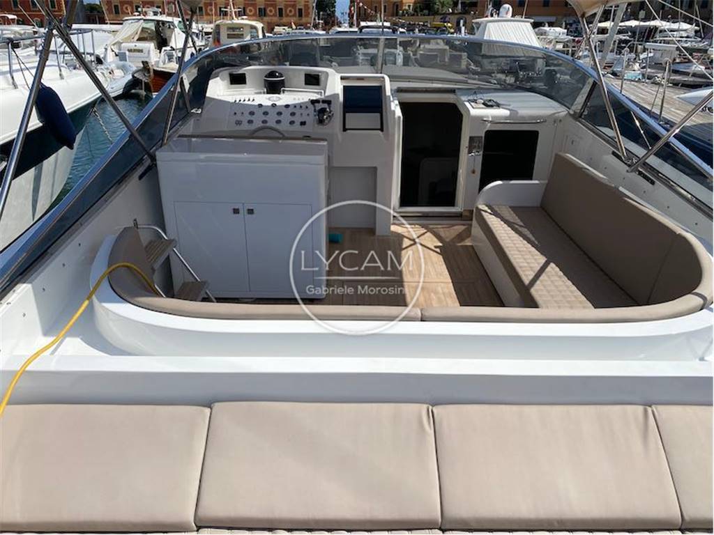 Magnum marine 40 sport