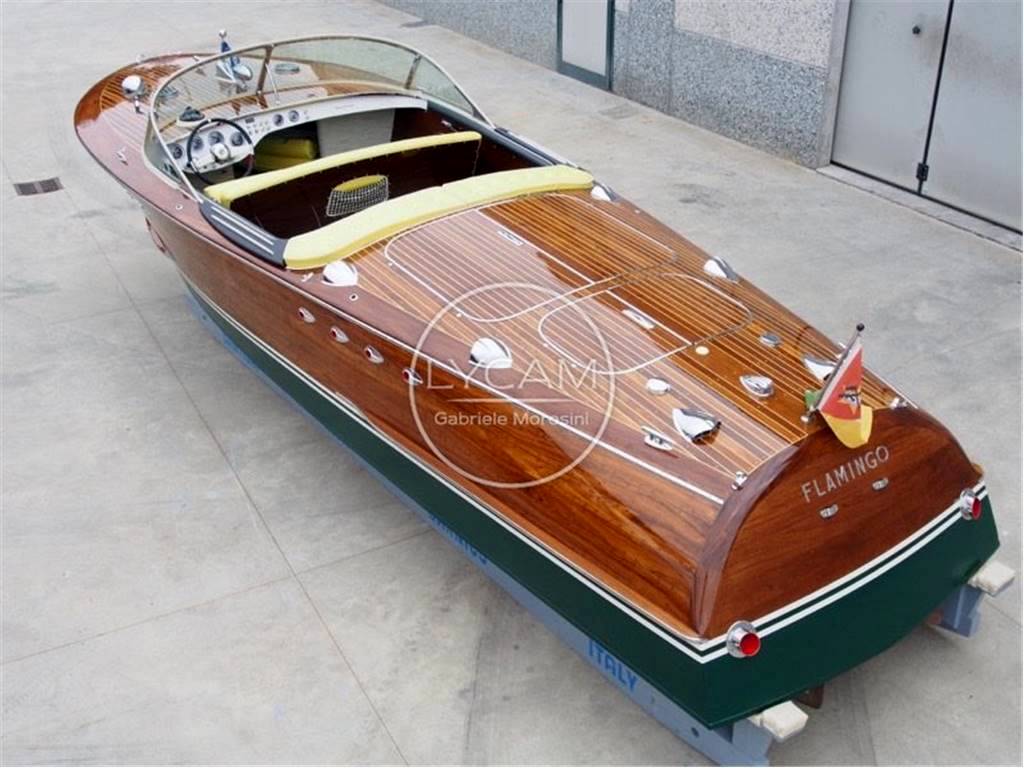 Riva Tritone