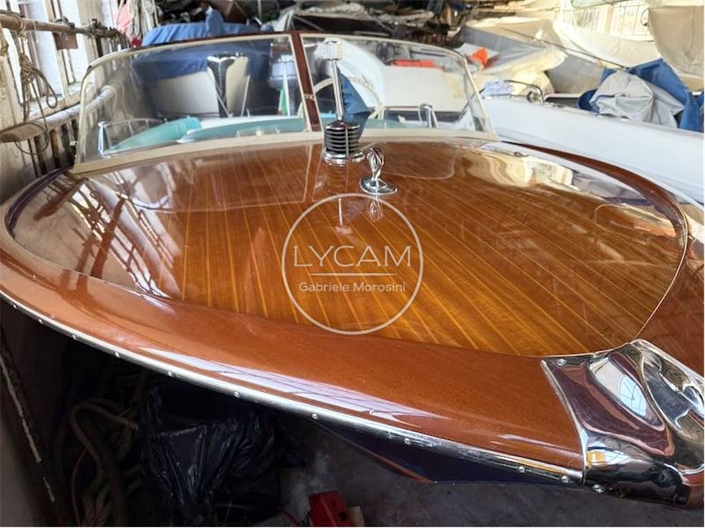 Riva Junior