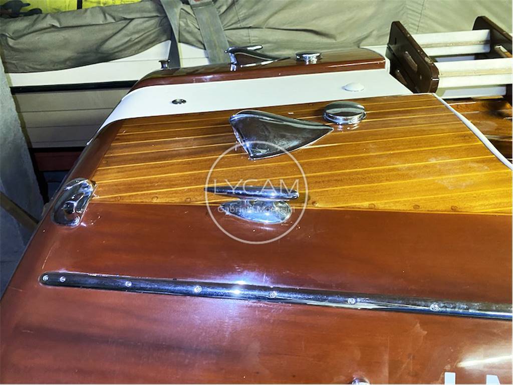 Riva Tritone aperto