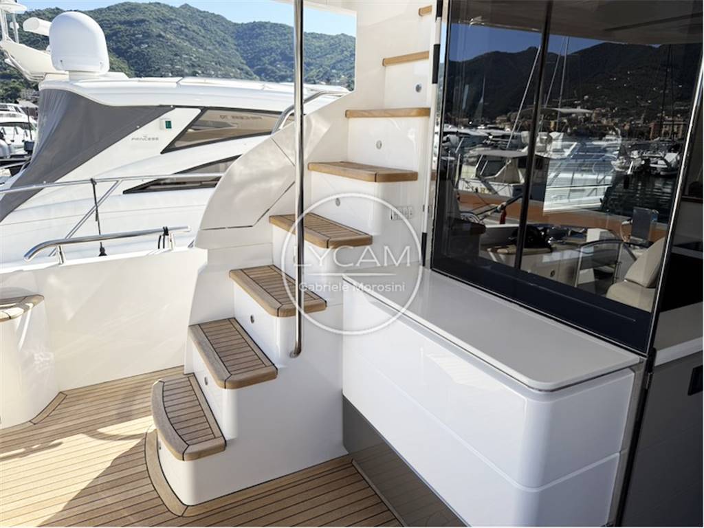 Princess yachts F 70