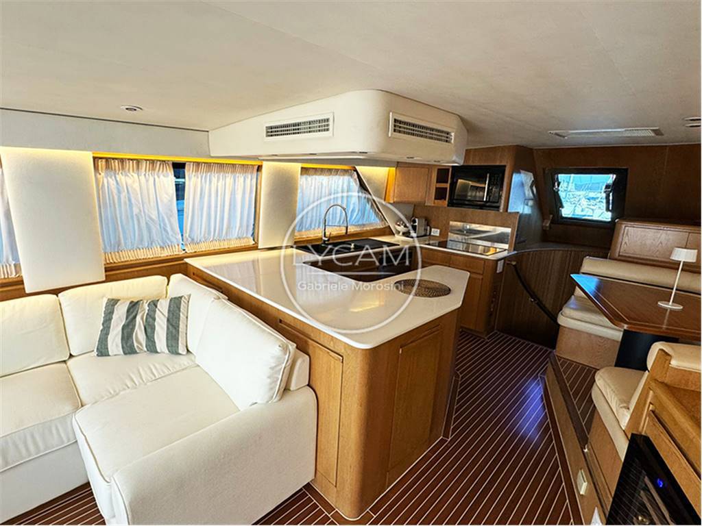 Hatteras 65 enclosed
