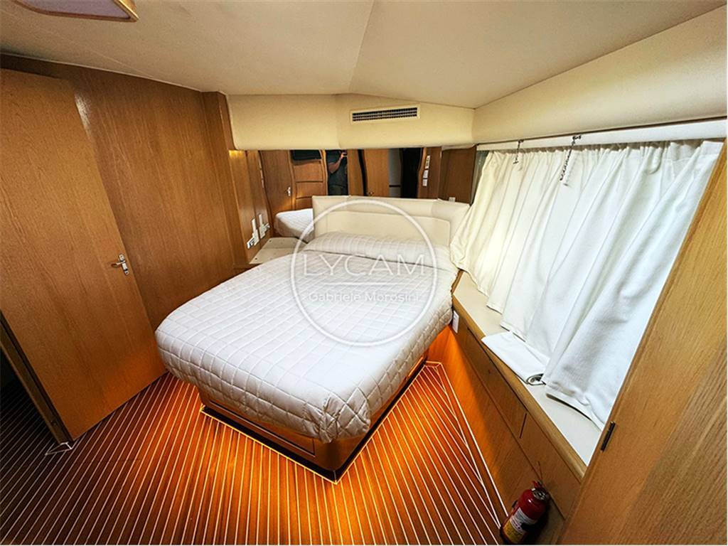 Hatteras 65 enclosed