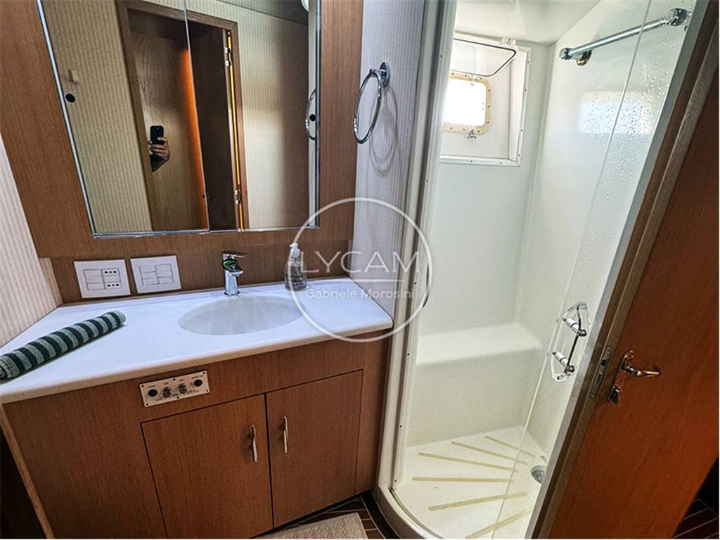 Hatteras 65 enclosed
