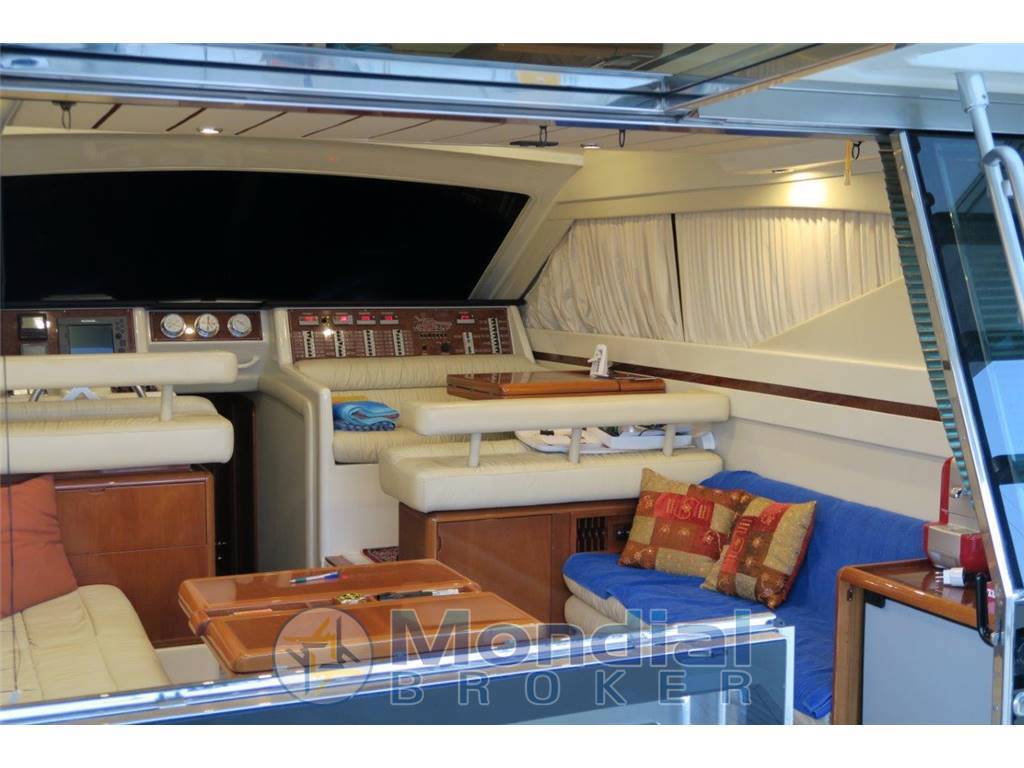 Ferretti 43