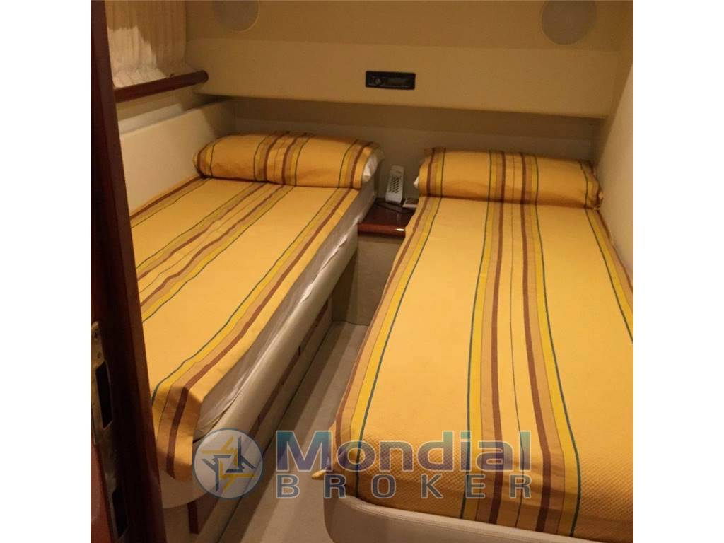 Ferretti 43